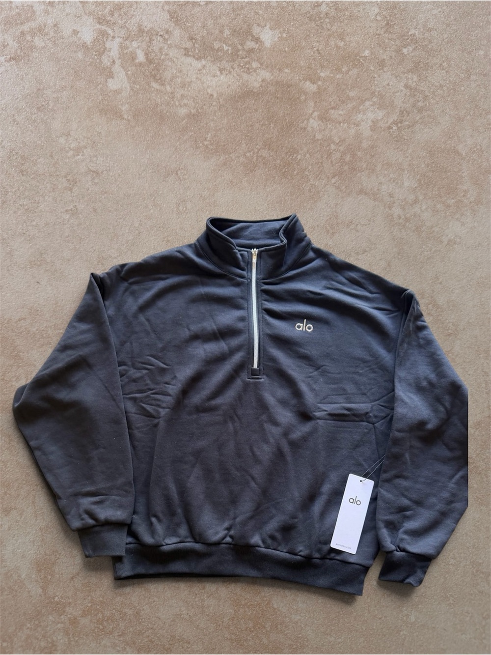 ALO Yoga Men's Black Half-Zip Pullover Sweatshirt- medium